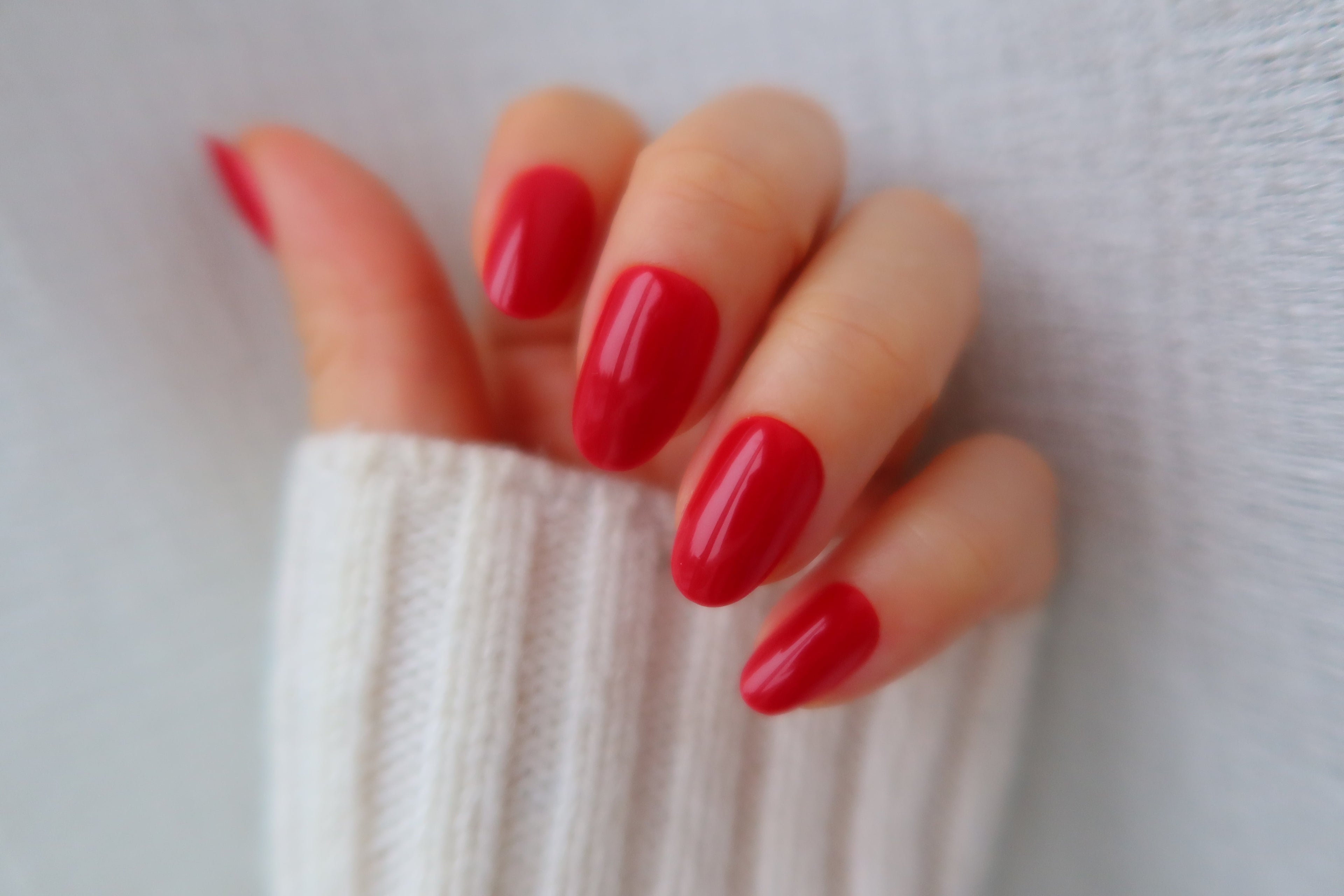 💔 7 Reasons Why We’re Breaking Up with Nail Salons (and You Might Too)