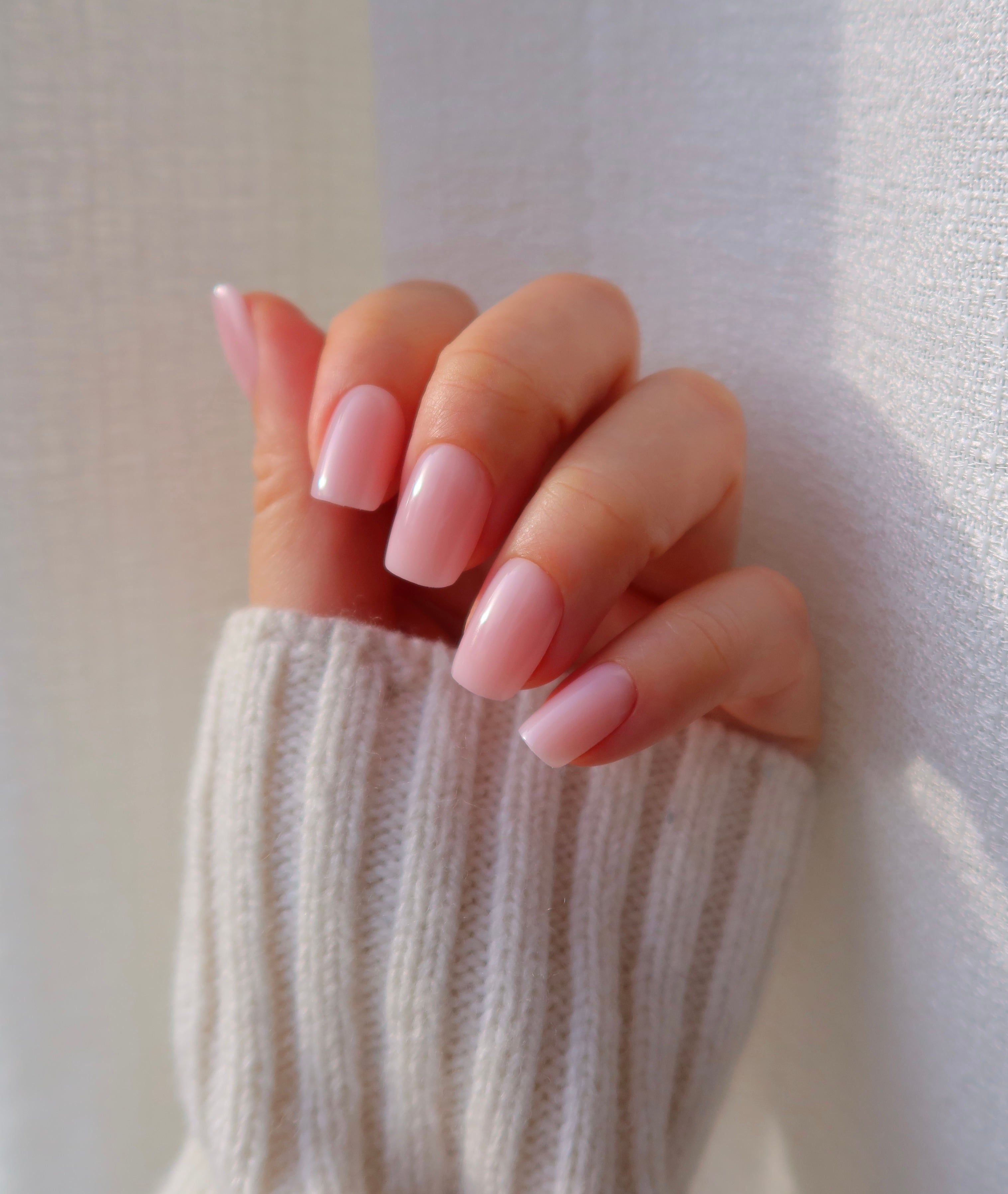 Milky Blush           (soft gel•short square)