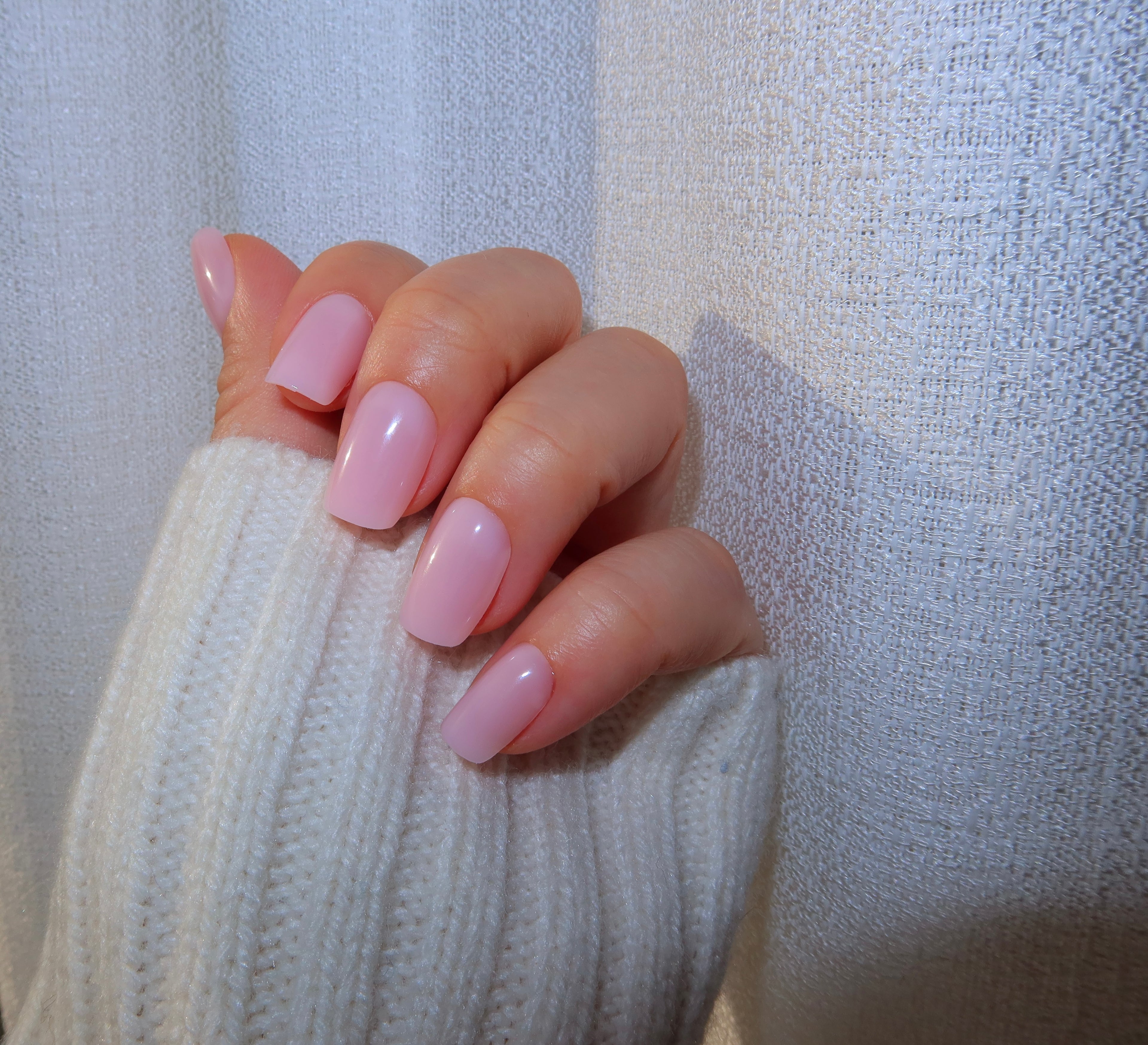 Milky Blush           (soft gel•short square)