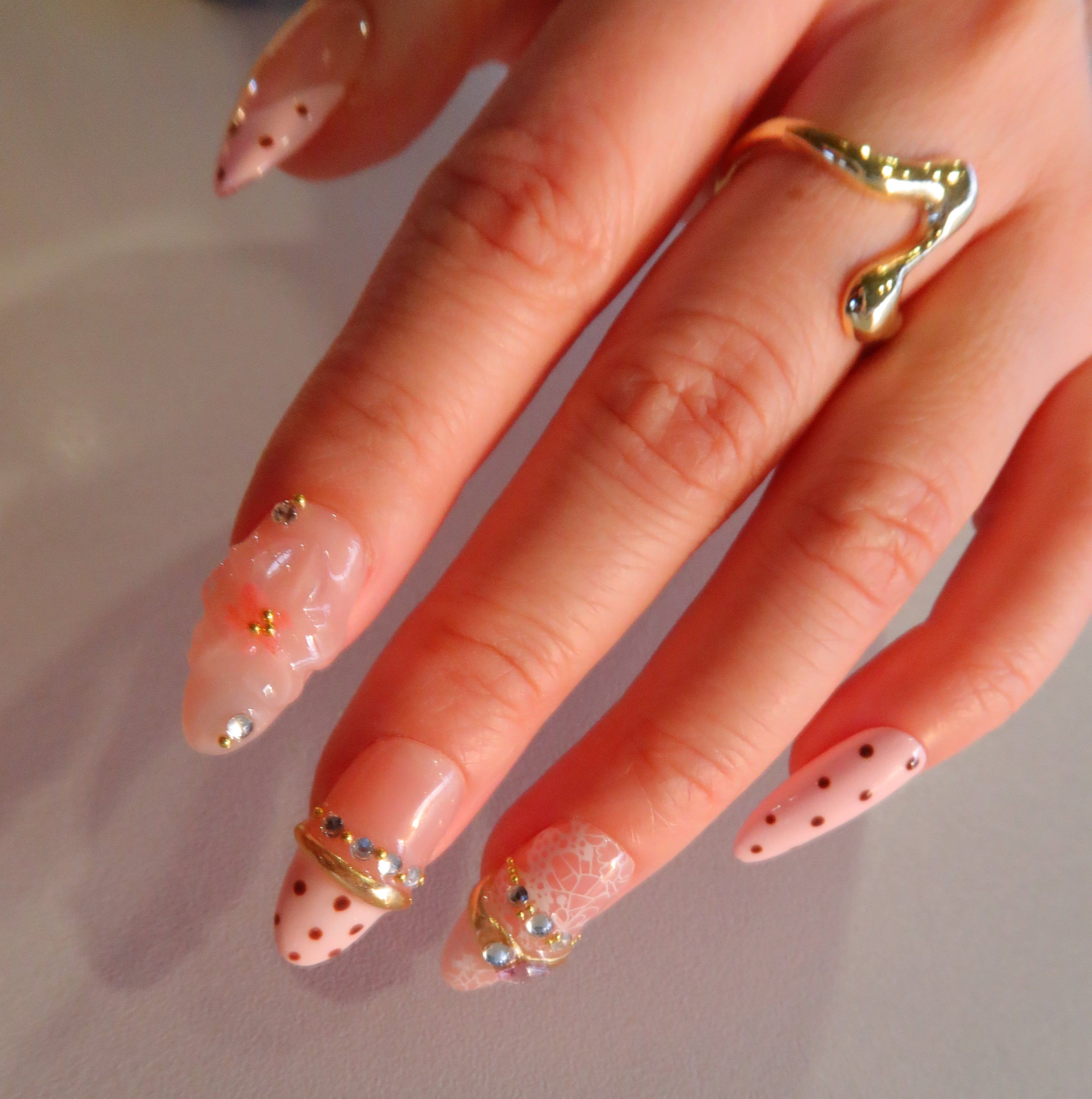 Gold ring Bangle nails 